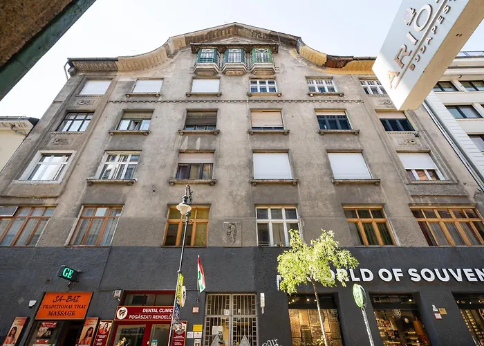 Empire Echo 2-Bdr Apartment